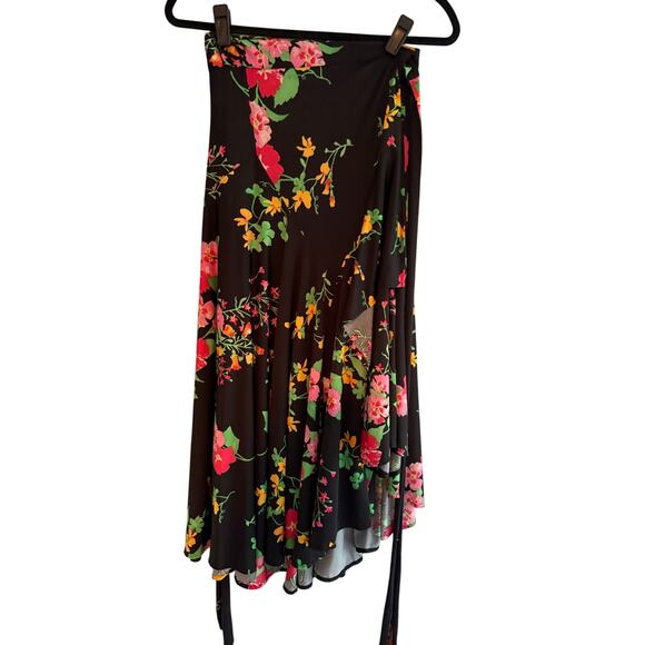 NWOT Cabi Sophia Drama Floral Wrap Skirt Size S - Picture 2 of 5